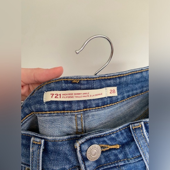 Levi’s high rise skinny ankle jeans! Size 28 - Picture 5 of 5